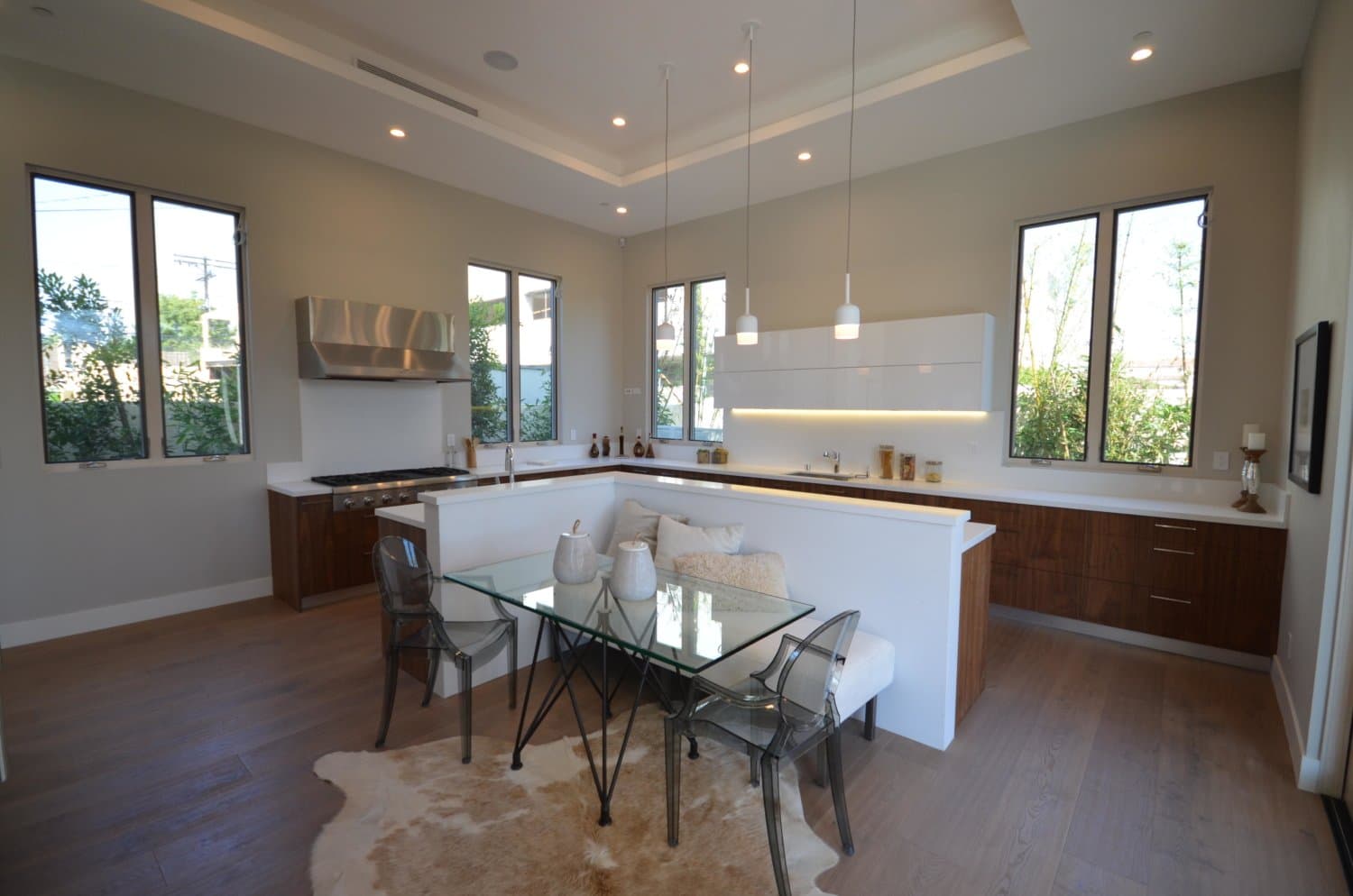 COMPLETE NEW CONSTRUCTION - LOS ANGELES - photo 4