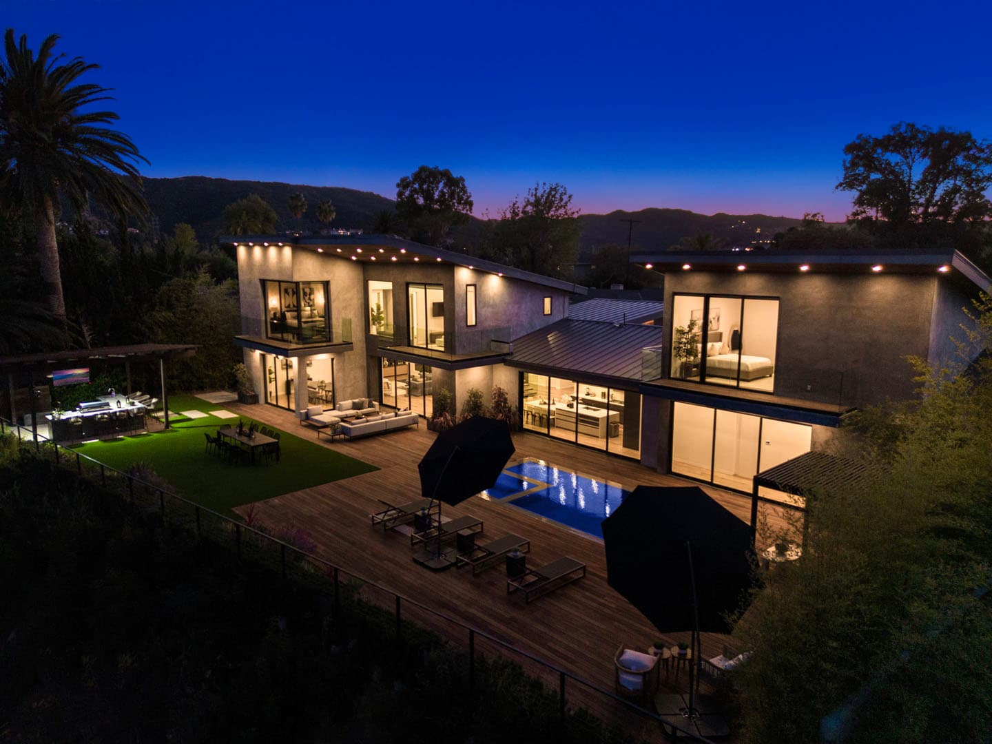 COMPLETE REMODEL - TARZANA - photo 14