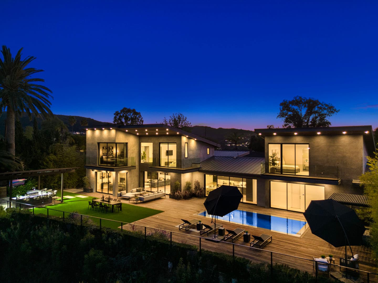 COMPLETE REMODEL - TARZANA - photo 17