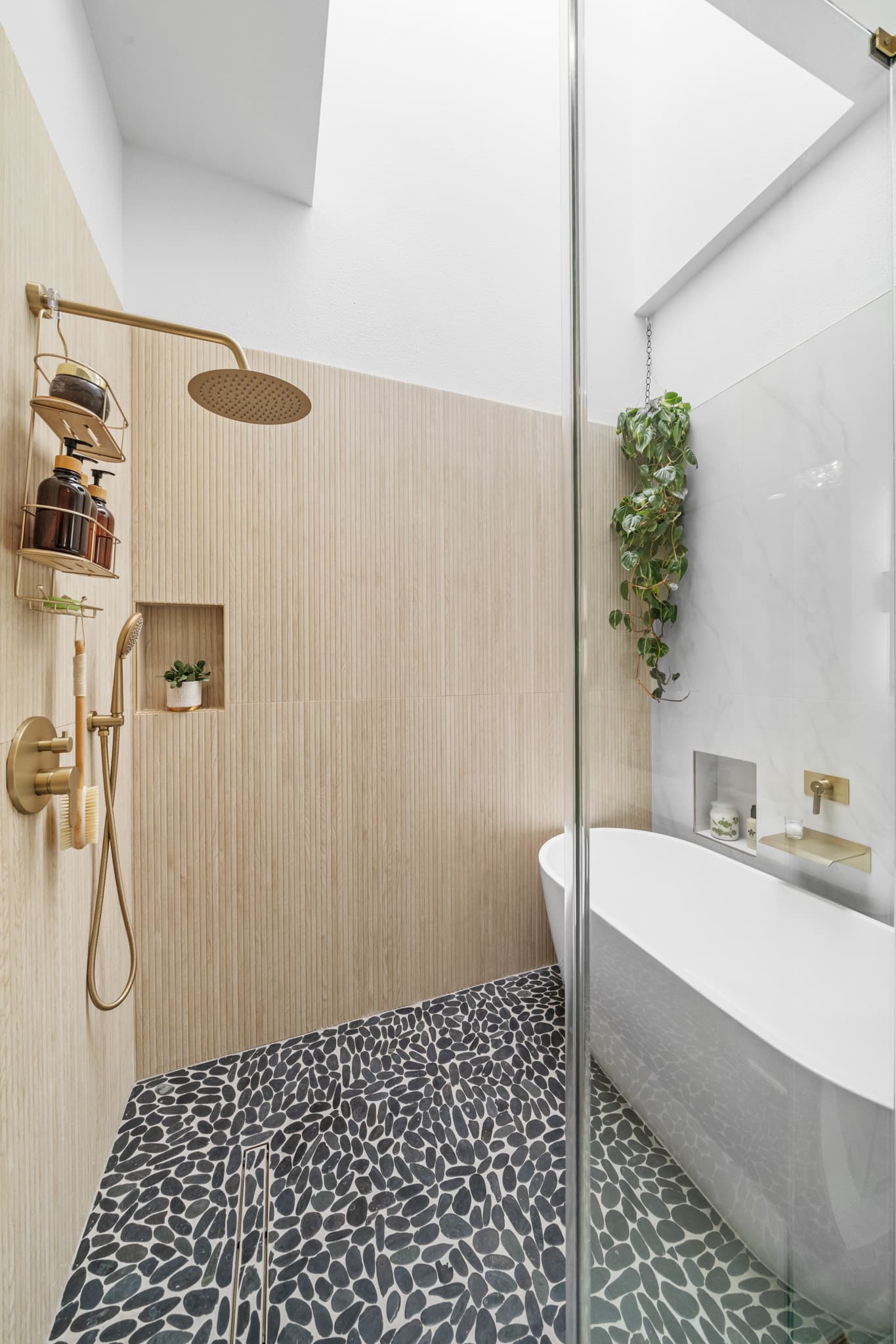 BATHROOM REMODEL - SIMI VALLEY - photo 1