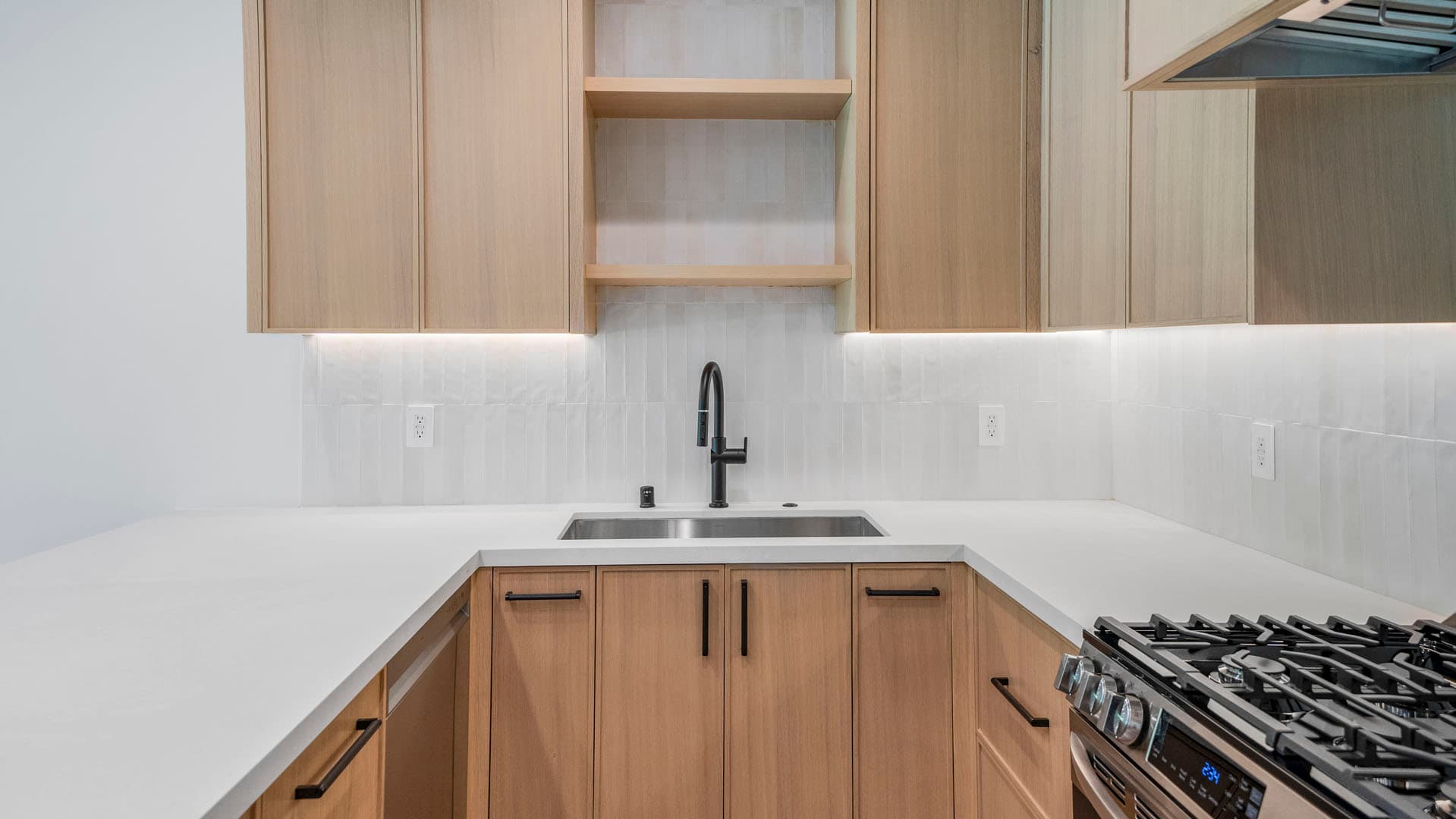 NEW COMPLETE REMODEL - TARZANA - photo 16